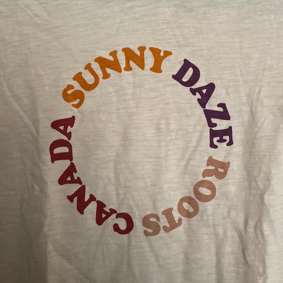 Woman’s Roots cropped tee - Picture 3 of 5